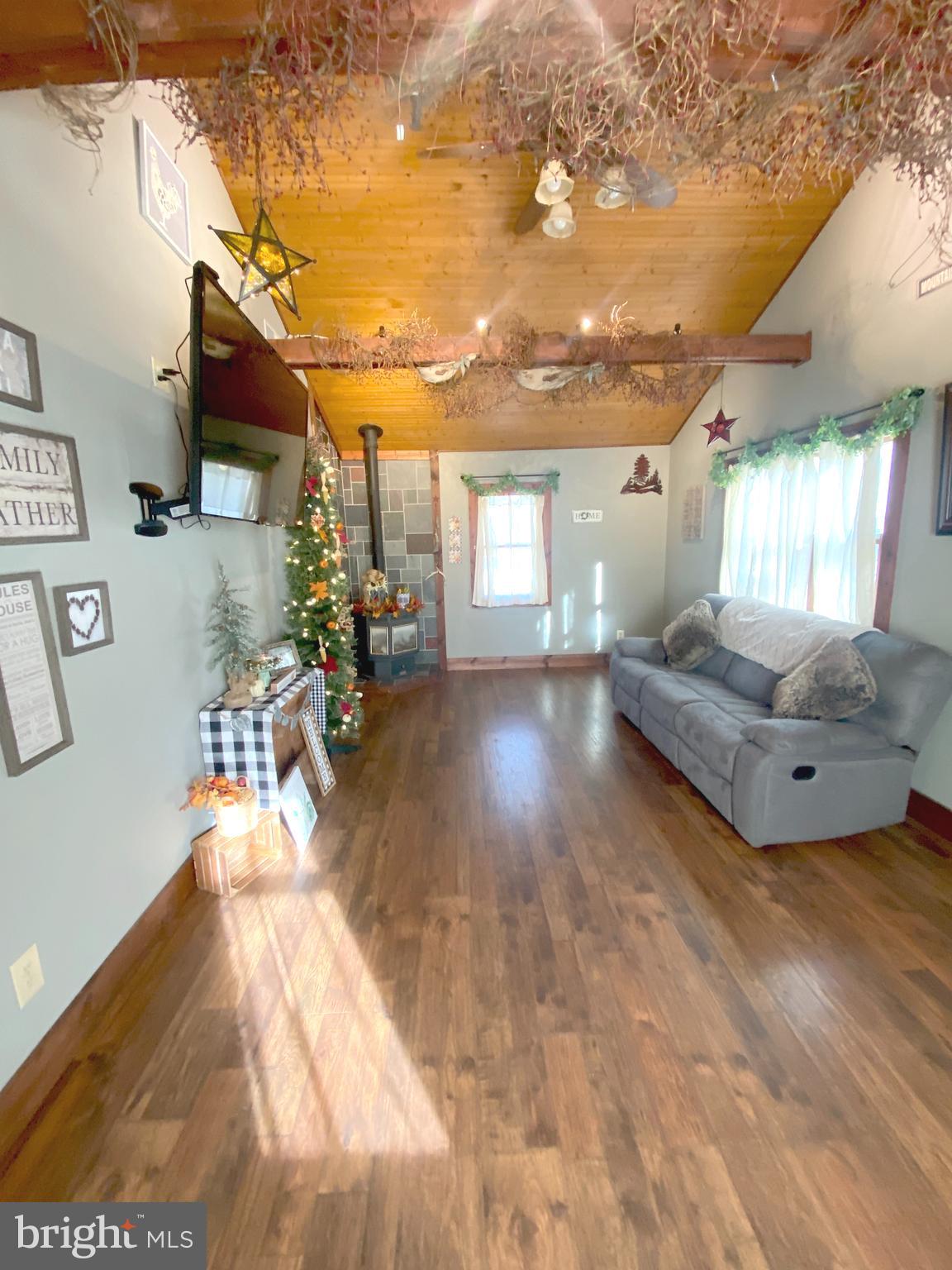 723 Flittertown Road Hammonton, NJ 08037 - Photo 15 of 58 Living Room