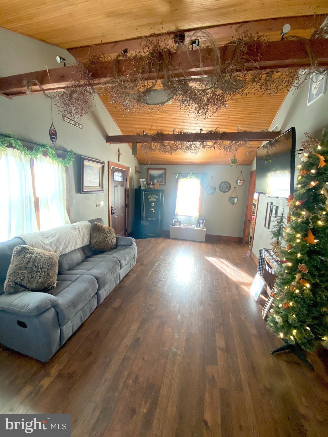723 Flittertown Road Hammonton, NJ 08037 - Photo 17 of 58 Living Room