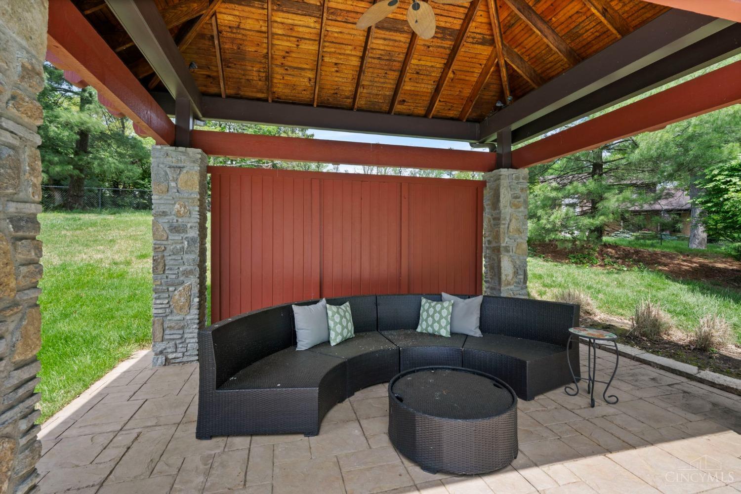 6196 Werk Road Cincinnati, OH 45248 - Photo 11 of 49