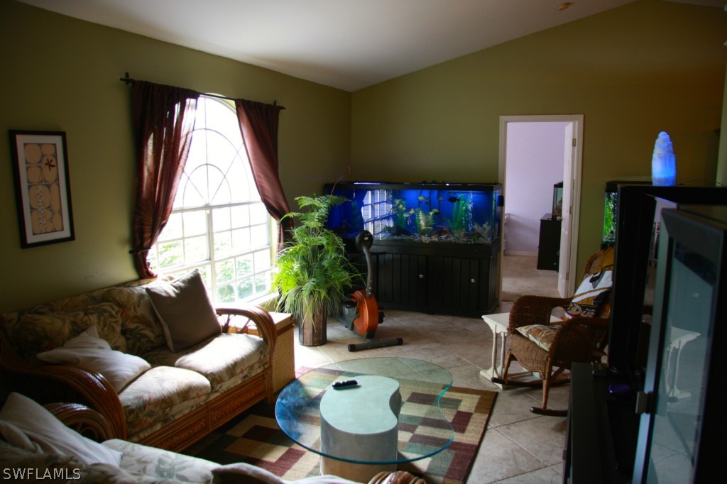 18410 Sunflower Road Fort Myers, FL 33967 - Photo 4 of 24 Gallery Image 4