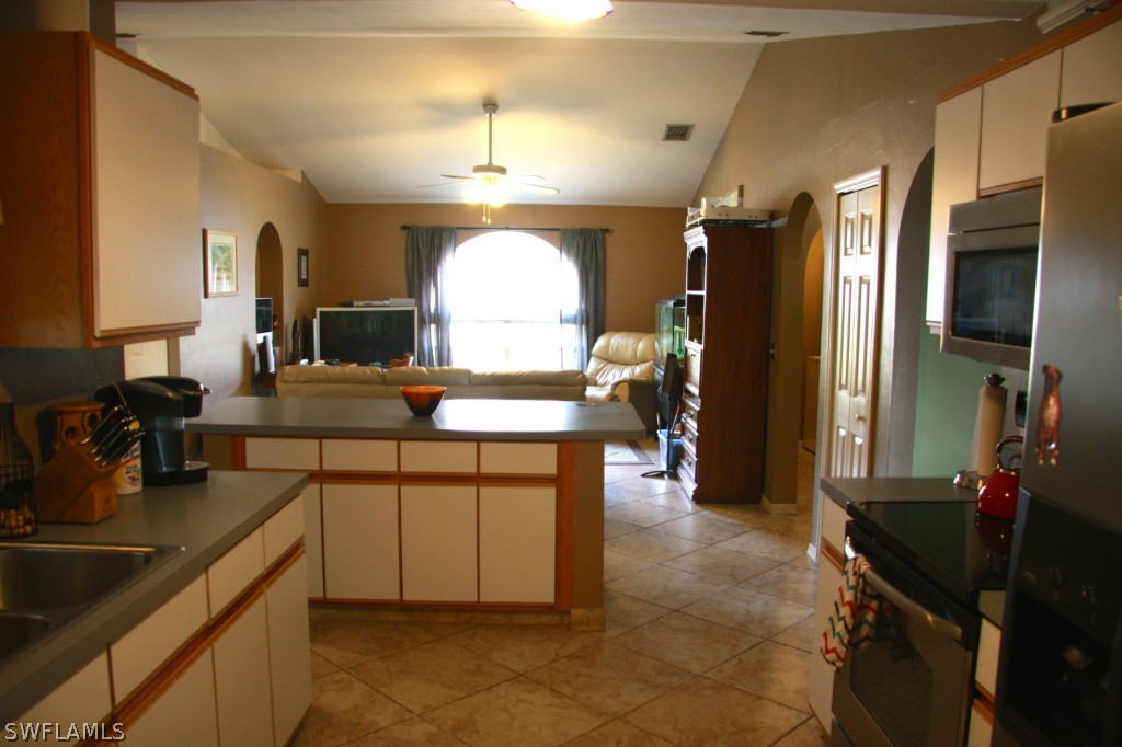 18410 Sunflower Road Fort Myers, FL 33967 - Photo 7 of 24 Gallery Image 7
