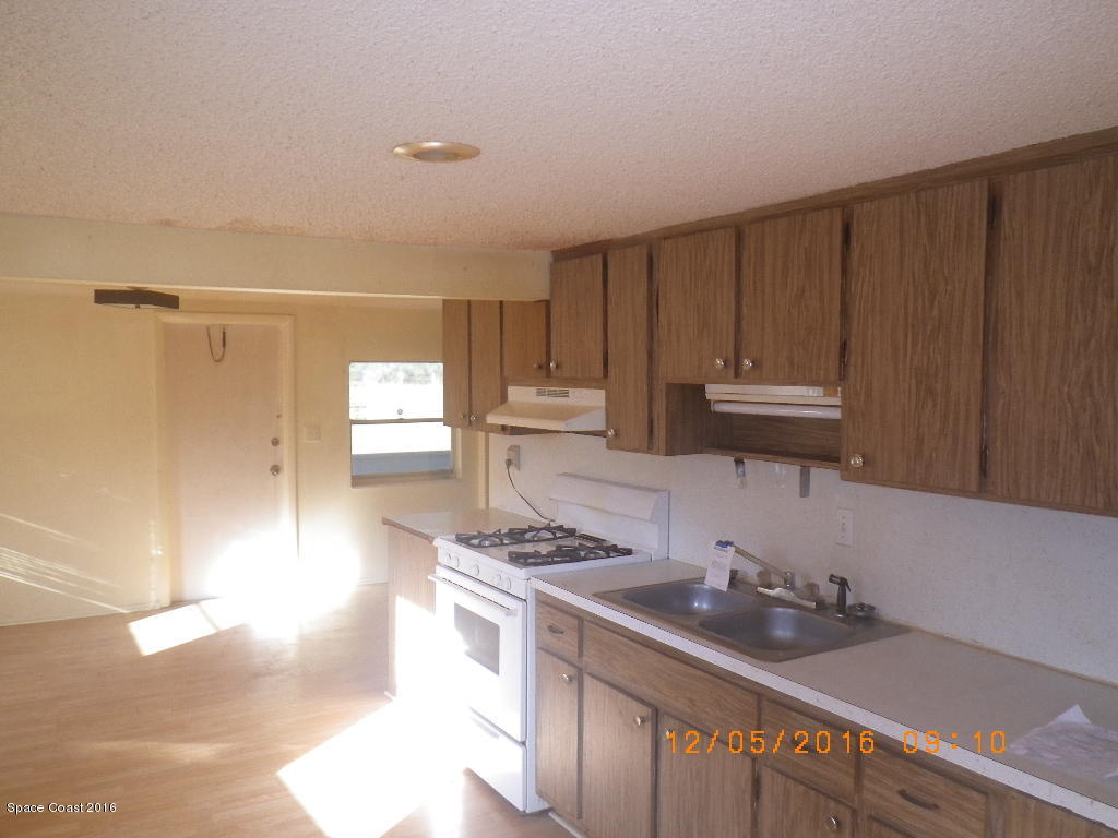 2960 Folsom Road Mims, FL 32754 - Photo 8 of 20 RIMG0354