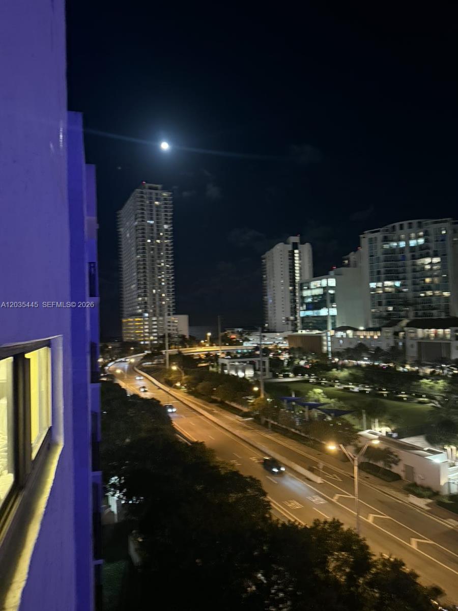 16909 North Bay Road, Unit 1020 Sunny Isles Beach, FL 33160 - Photo 2 of 37