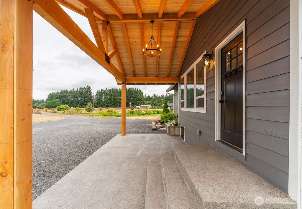 193 Schoolhouse Road Winlock, WA 98596 - Photo 9 of 33 Gallery Image 9