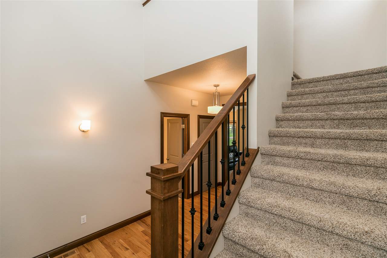 2913 Caspian Road Hiawatha, IA 52233 - Photo 26 of 49 Gallery Image 26