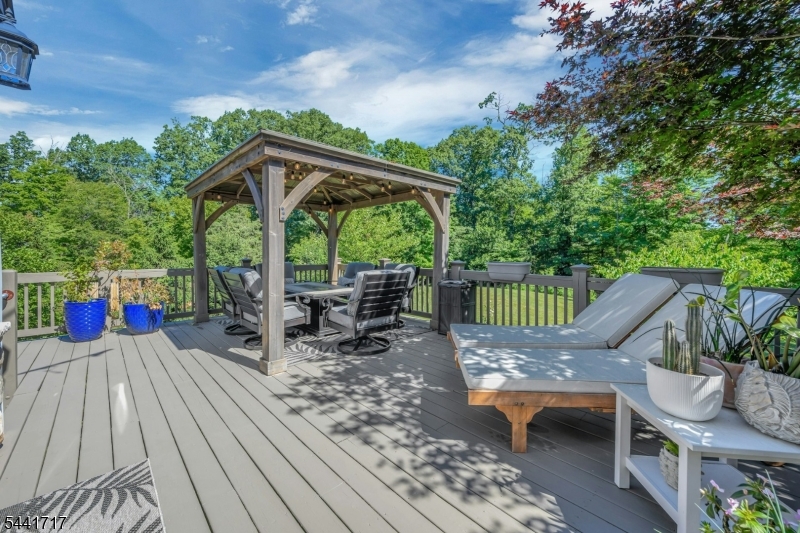 215 Mountainview Road Warren, NJ 07059 - Photo 25 of 37