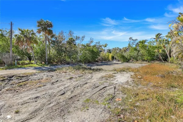 a view of outdoor space with mountain view