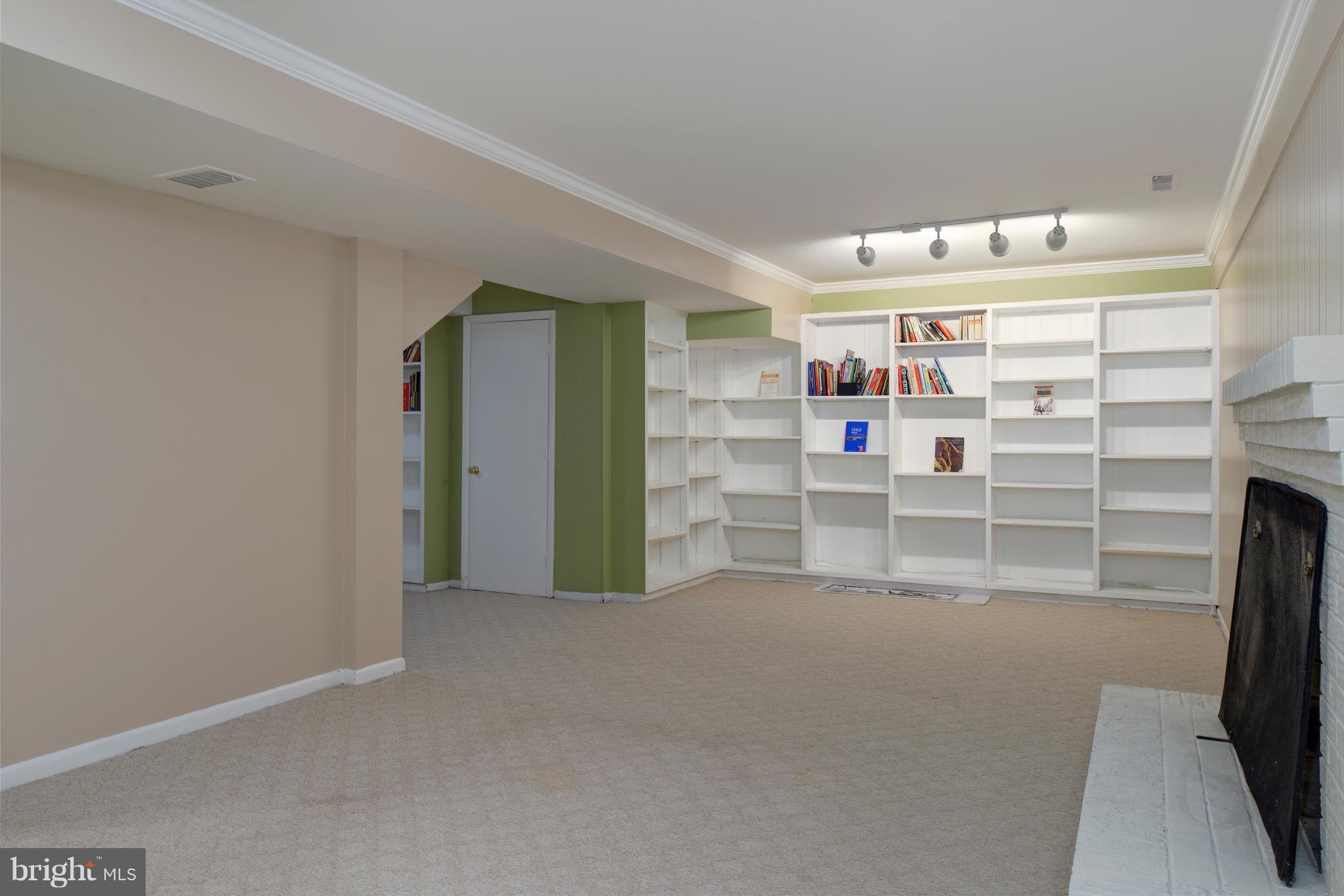 7817 Falstaff Road McLean, VA 22102 - Photo 26 of 30 Interior (General)