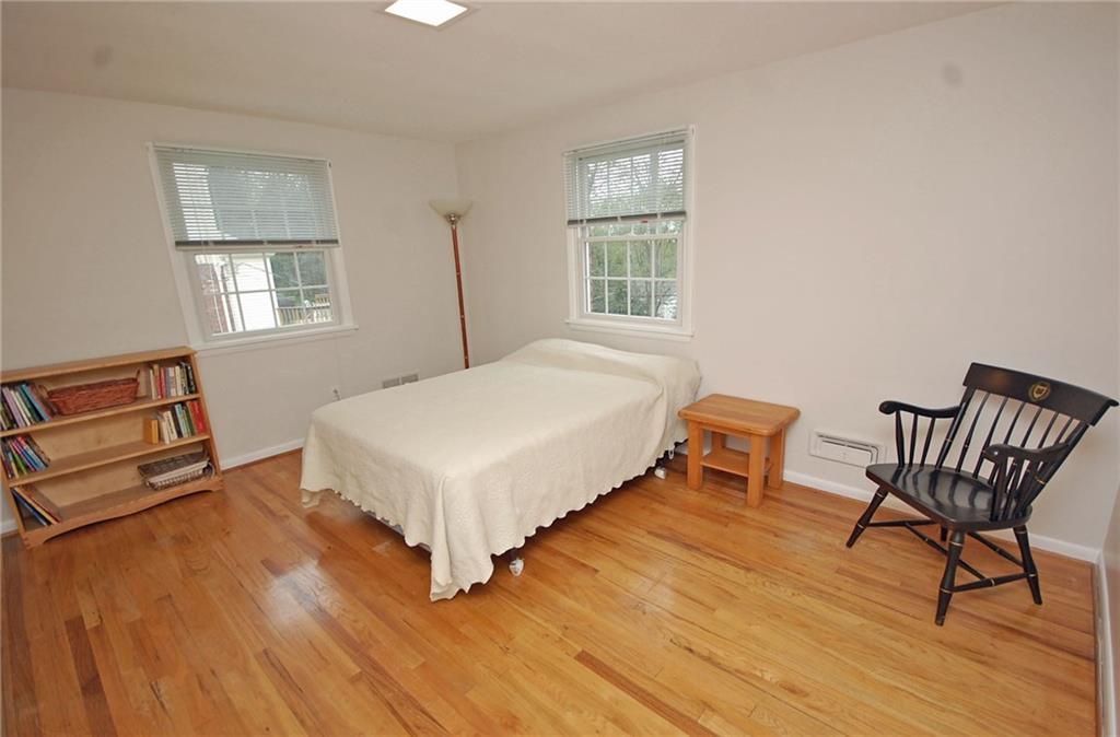575 Miranda Road Pittsburgh, PA 15241 - Photo 14 of 24 Second bedroom was just freshly painted.