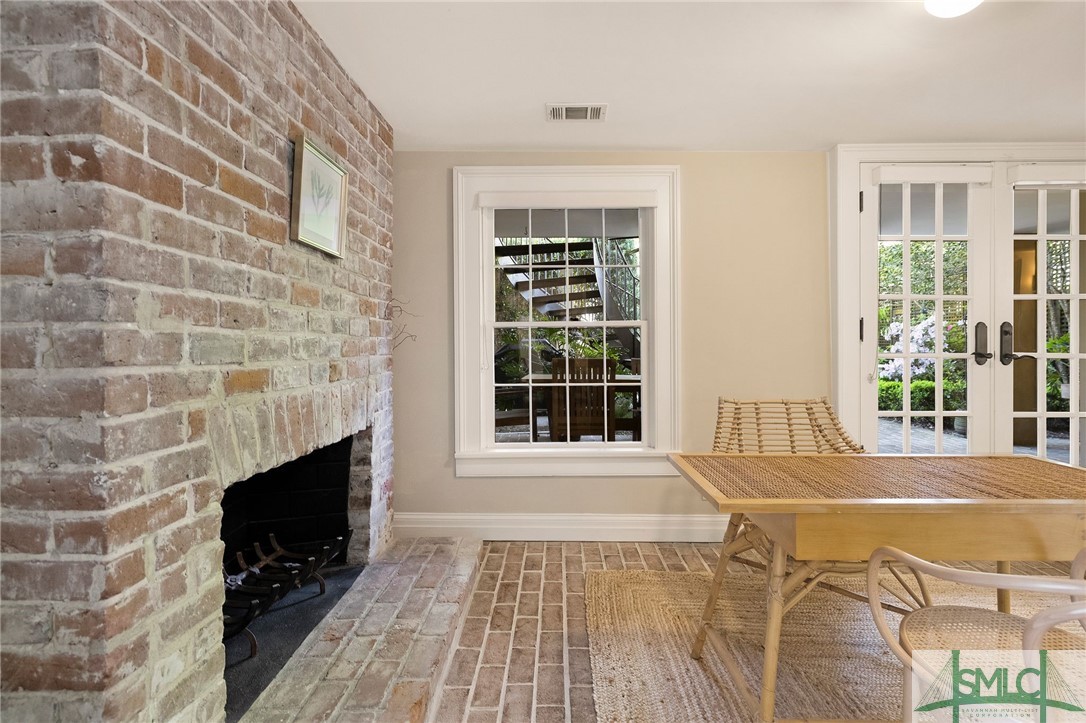 424 Barnard Street Savannah, GA 31401 - Photo 40 of 49