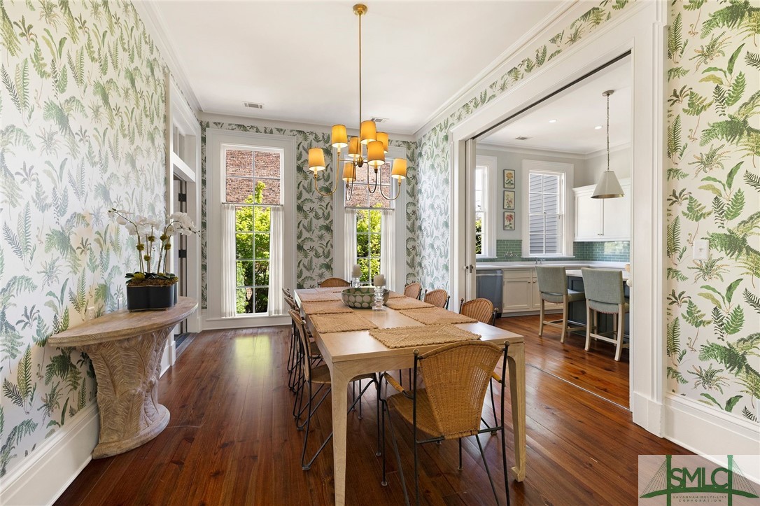 424 Barnard Street Savannah, GA 31401 - Photo 9 of 49