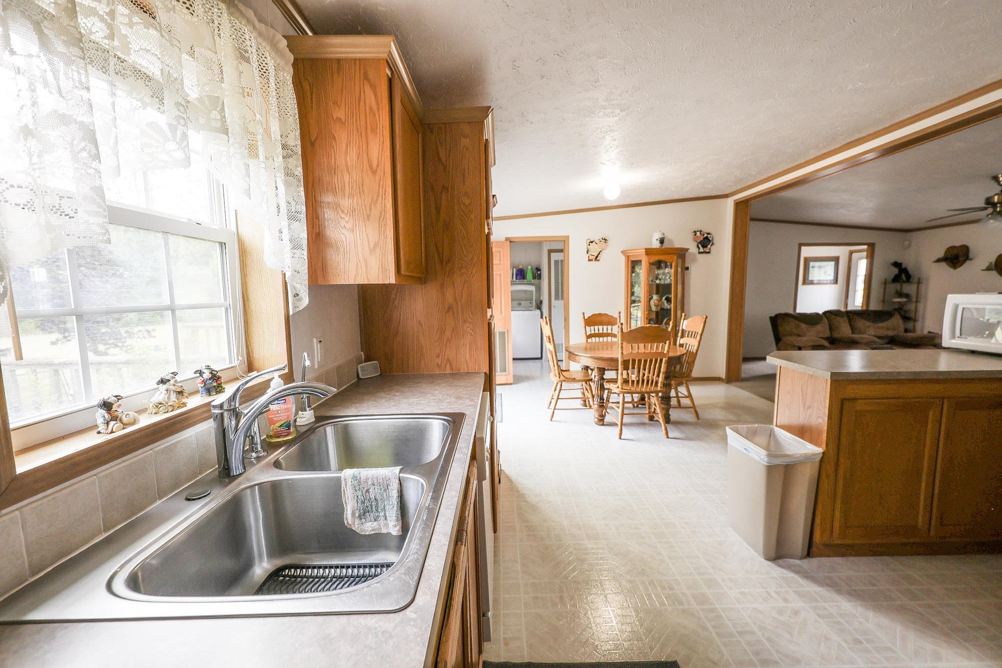 9155 Lee Lake Road Pound, WI 54161 - Photo 5 of 32