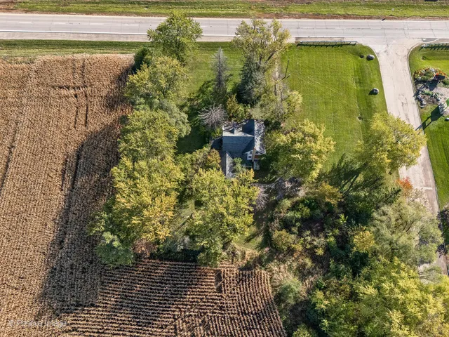 $1,777,777 | 30918 North US Highway 12, Volo, IL 60073