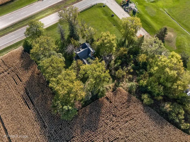 $1,777,777 | 30918 North US Highway 12, Volo, IL 60073