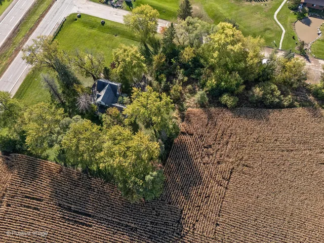 $1,777,777 | 30918 North US Highway 12, Volo, IL 60073