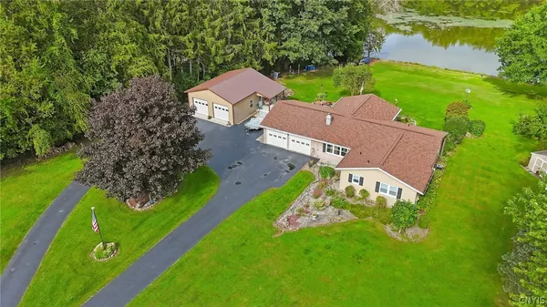 $479,000 | 7070 Plainville Road, Lysander, NY 13112