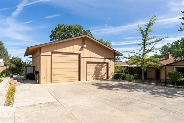 $950,000 | 5685 Mustard Creek Road, Paso Robles, CA 93446
