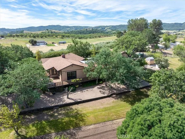 $950,000 | 5685 Mustard Creek Road, Paso Robles, CA 93446