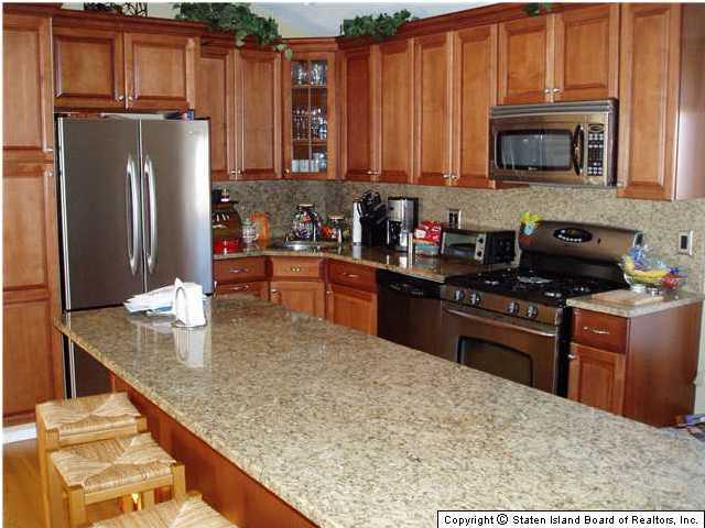 391 Green Valley Road Staten Island, NY 10312 - Photo 3 of 8 Additional Photo