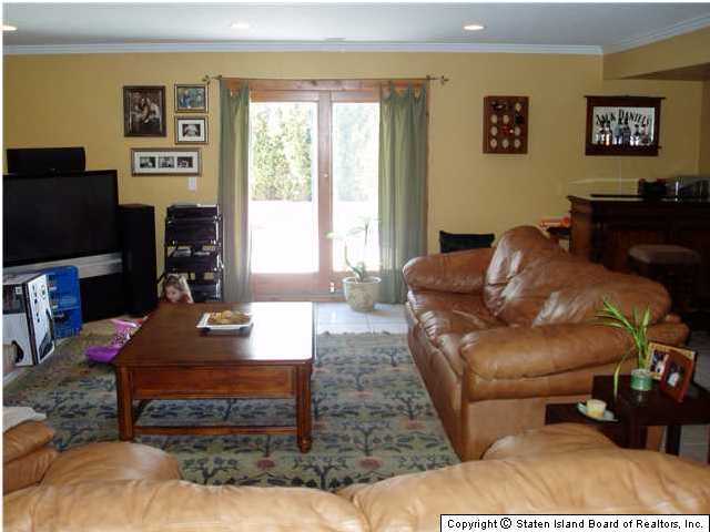 391 Green Valley Road Staten Island, NY 10312 - Photo 5 of 8 Additional Photo
