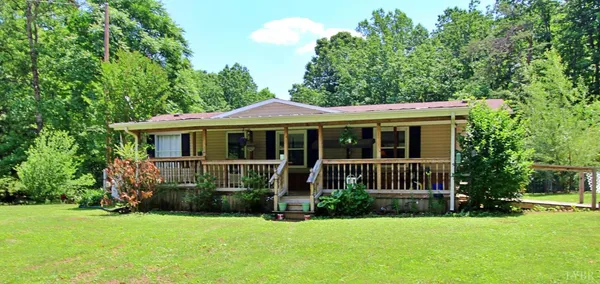 $265,000 | 5008 Double Bridges Road, Appomattox, VA 24522