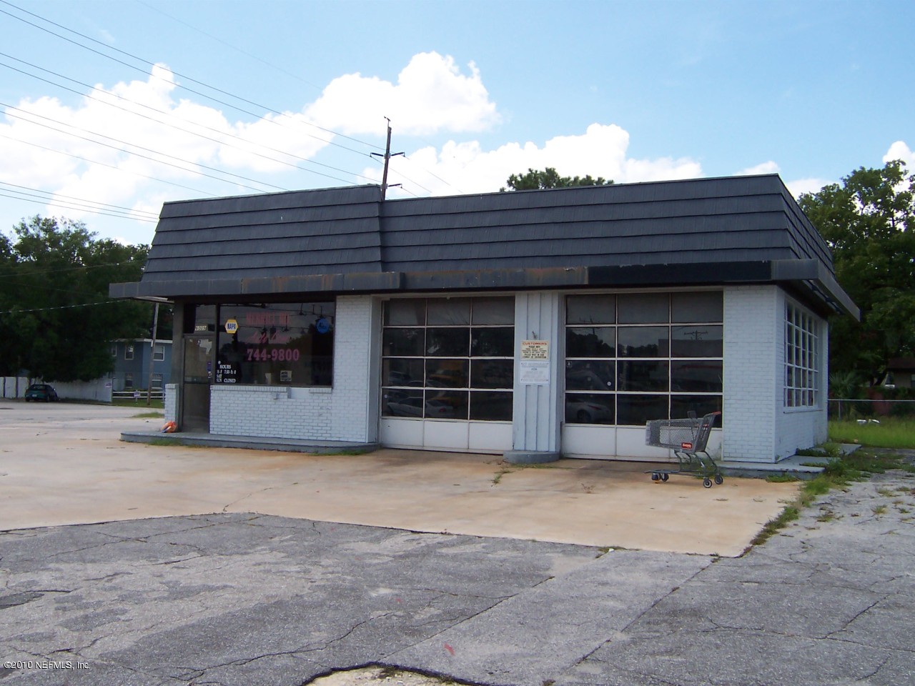 6009 Merrill Road Jacksonville, FL 32277 - Photo 1 of 2 Front of Building