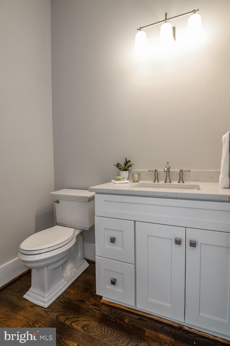 5907 Greentree Road Bethesda, MD 20817 - Photo 21 of 54 1st Powder Room