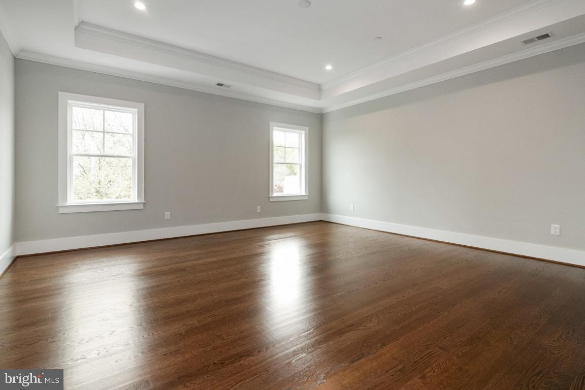 5907 Greentree Road Bethesda, MD 20817 - Photo 24 of 54 Master Bedroom tray ceiling