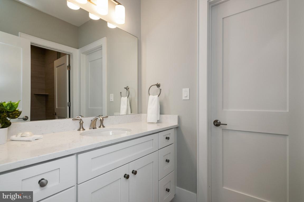 5907 Greentree Road Bethesda, MD 20817 - Photo 34 of 54 Bathroom #1