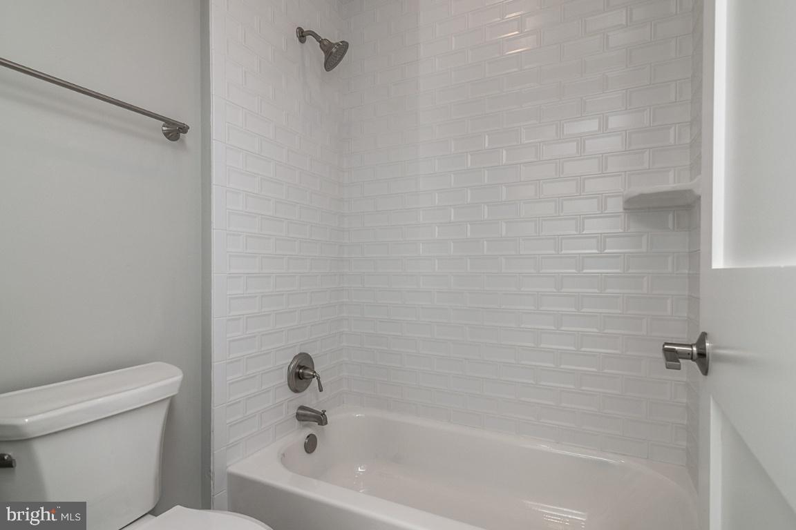 5907 Greentree Road Bethesda, MD 20817 - Photo 38 of 54 Bath #2