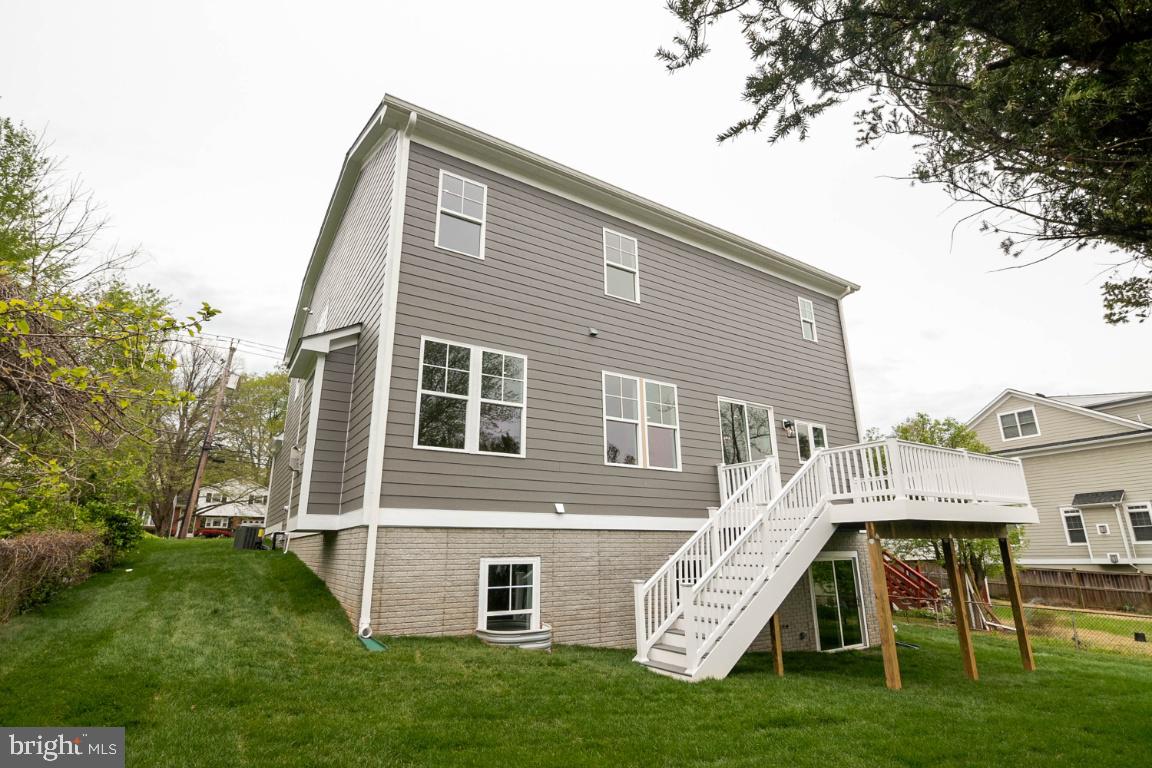 5907 Greentree Road Bethesda, MD 20817 - Photo 50 of 54 Back of home