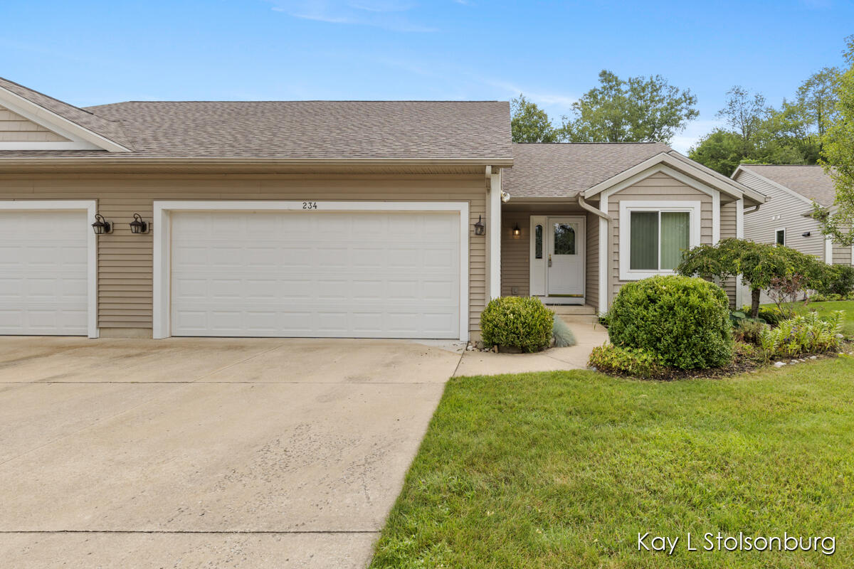 234 High Ridge Court Middleville, MI 49333 - Photo 1 of 40 IMG_1000
