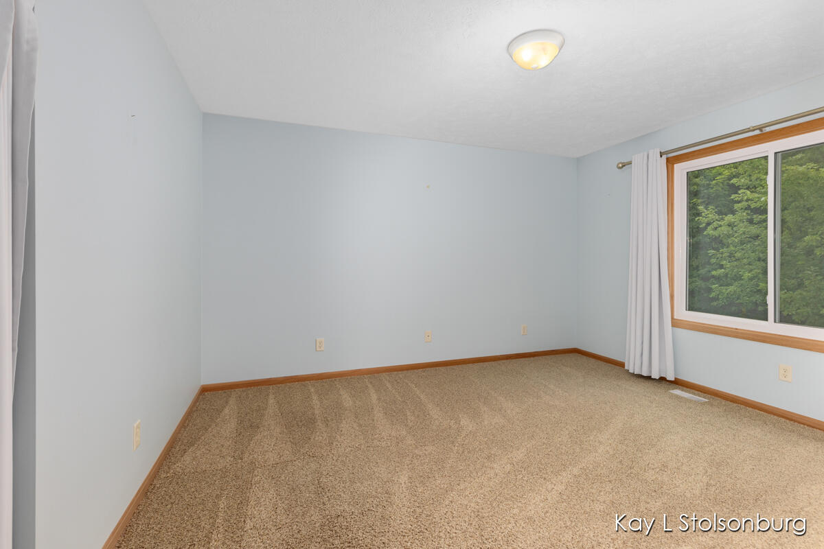 234 High Ridge Court Middleville, MI 49333 - Photo 18 of 40 IMG_1018