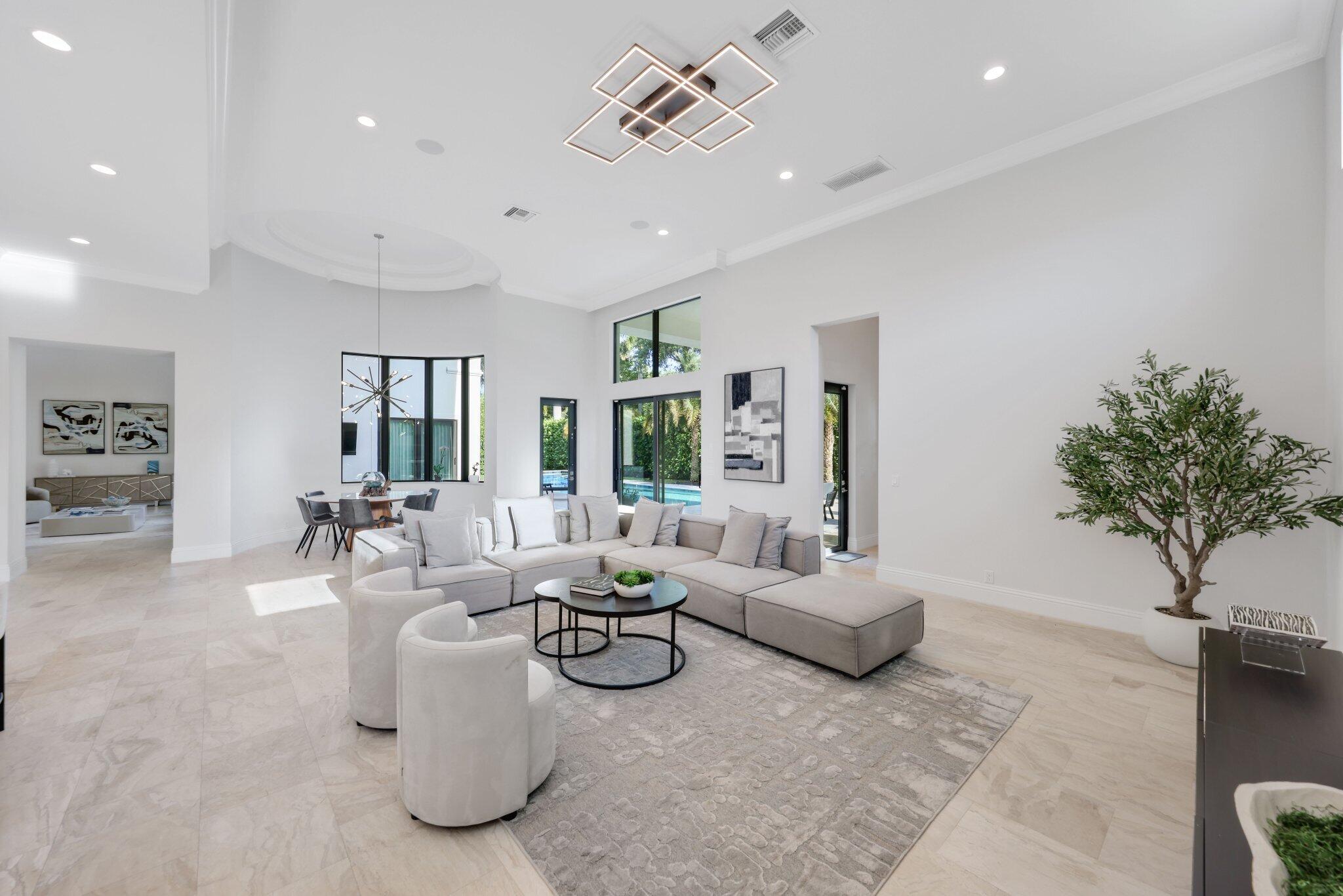 2702 Northwest 71st Boulevard Boca Raton, FL 33496 - Photo 14 of 75 Family room