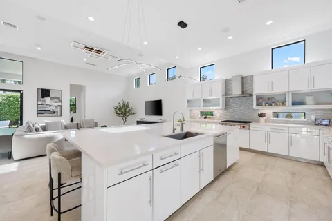 $4,895,000 | 2702 Northwest 71st Boulevard, Boca Raton, FL 33496