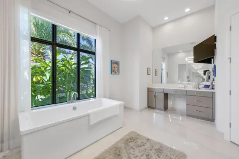 $4,895,000 | 2702 Northwest 71st Boulevard, Boca Raton, FL 33496