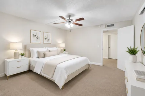 $275,000 | 2333 Waterside Drive, Lake Worth, FL 33461