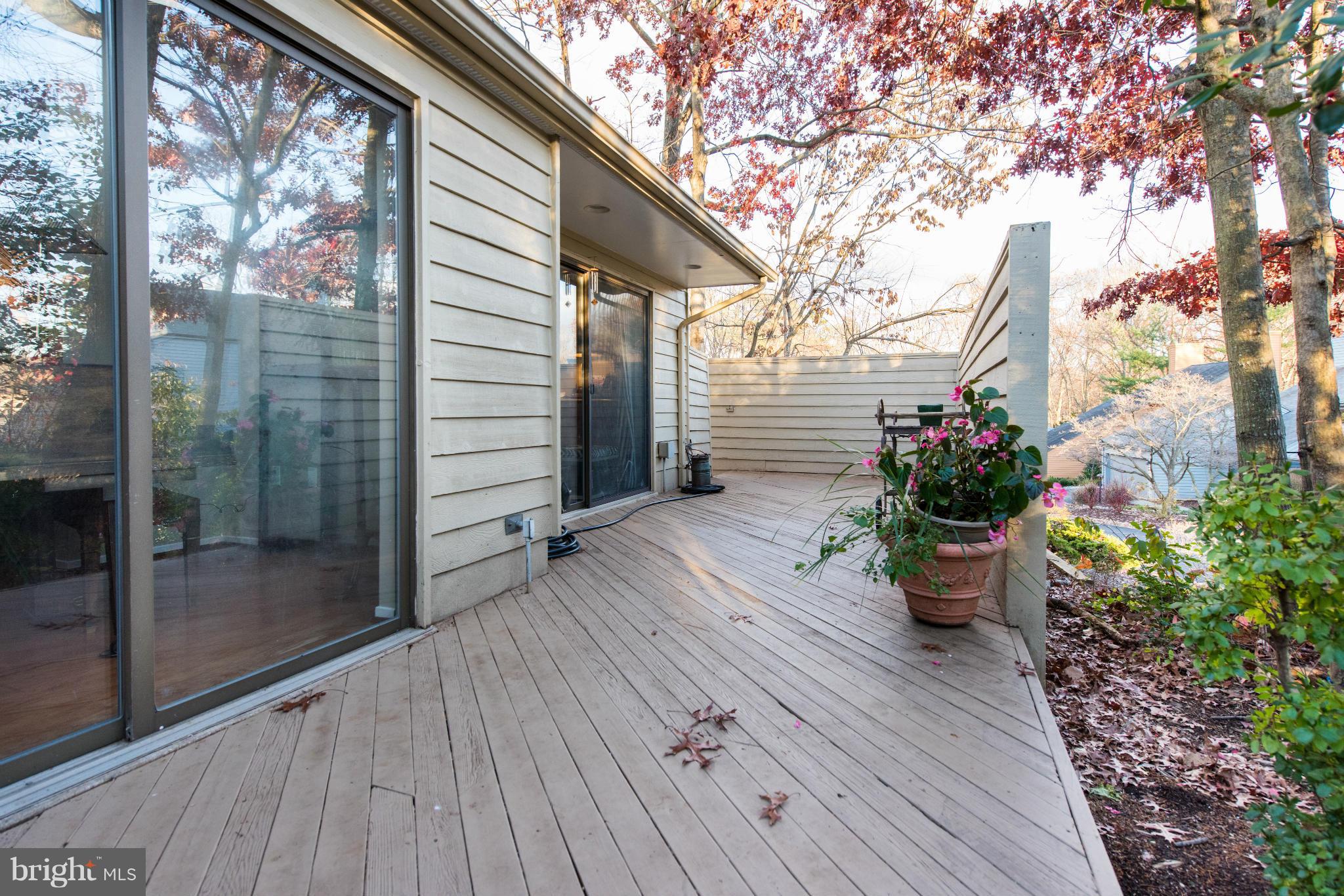 1996 Solaridge Court Reston, VA 20191 - Photo 28 of 28 Exterior (Rear)