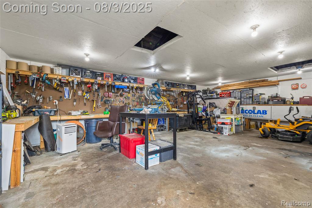 44940 Tyler Road Belleville, MI 48111 - Photo 24 of 25 Gallery Image 24