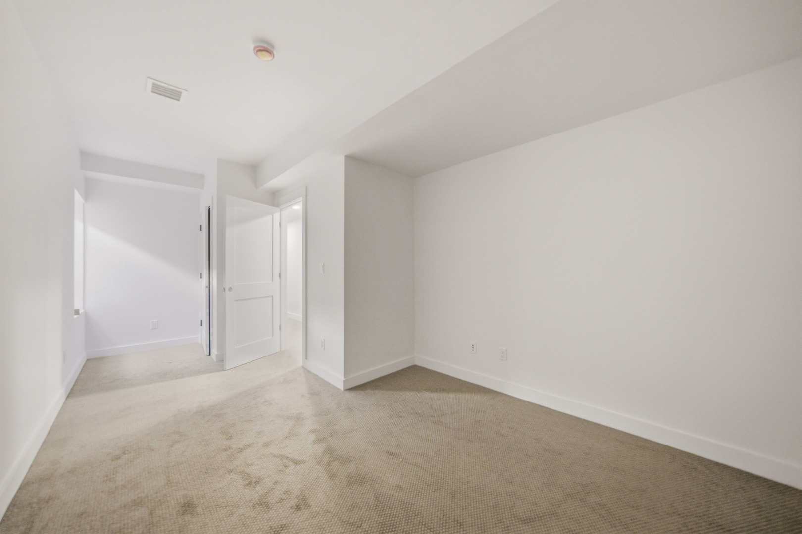 38 Hooper Farm Road Nantucket, MA 02554 - Photo 19 of 19 a view of an empty room