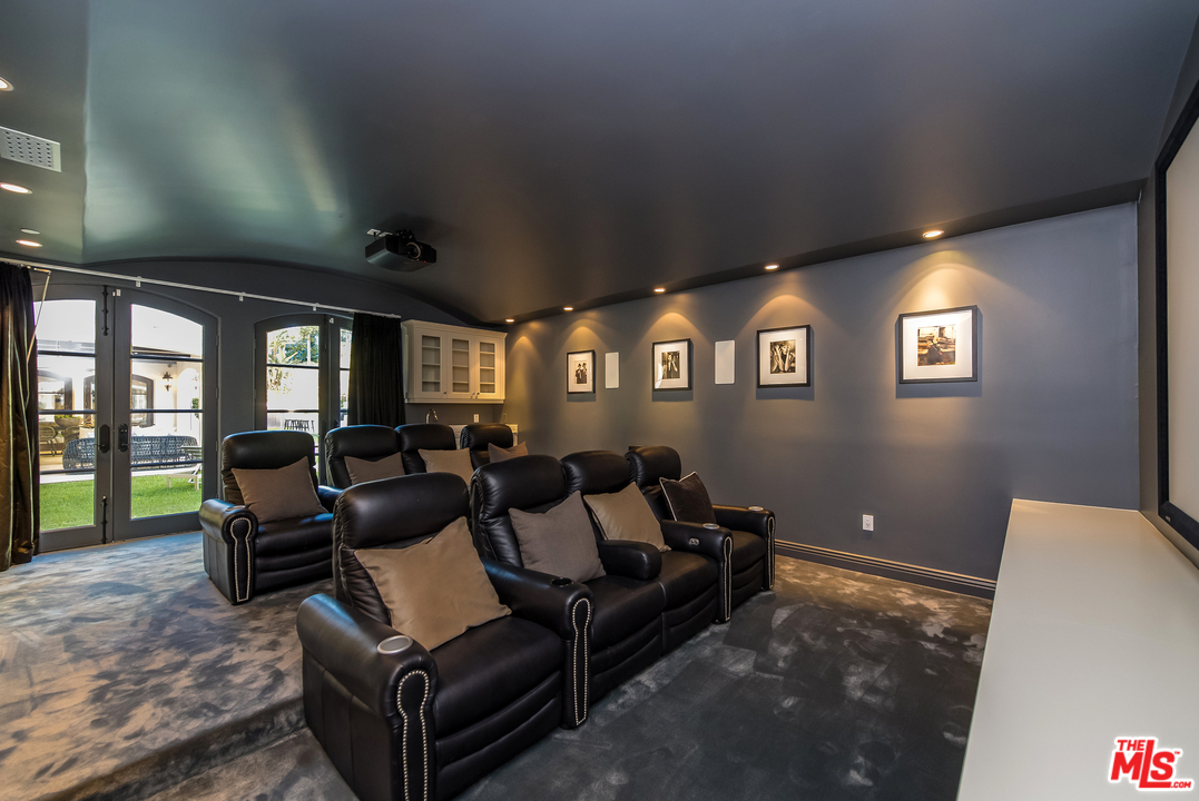 1112 Tower Road Beverly Hills, CA 90210 - Photo 17 of 44 Gallery Image 17