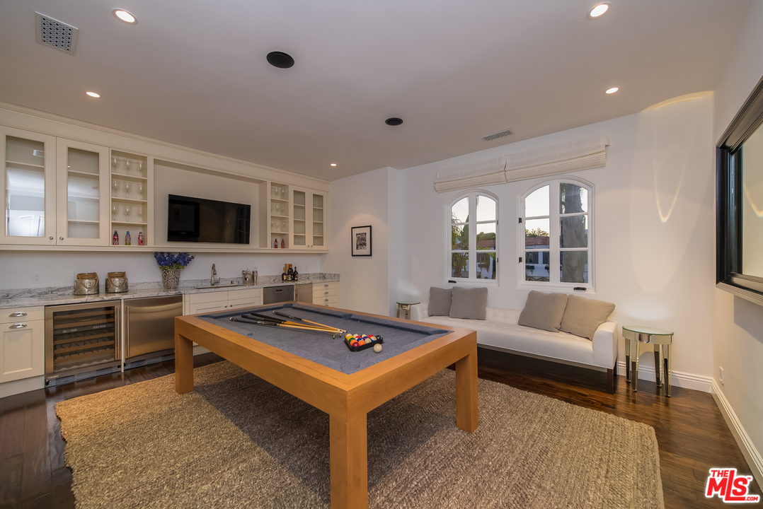 1112 Tower Road Beverly Hills, CA 90210 - Photo 18 of 44 Gallery Image 18