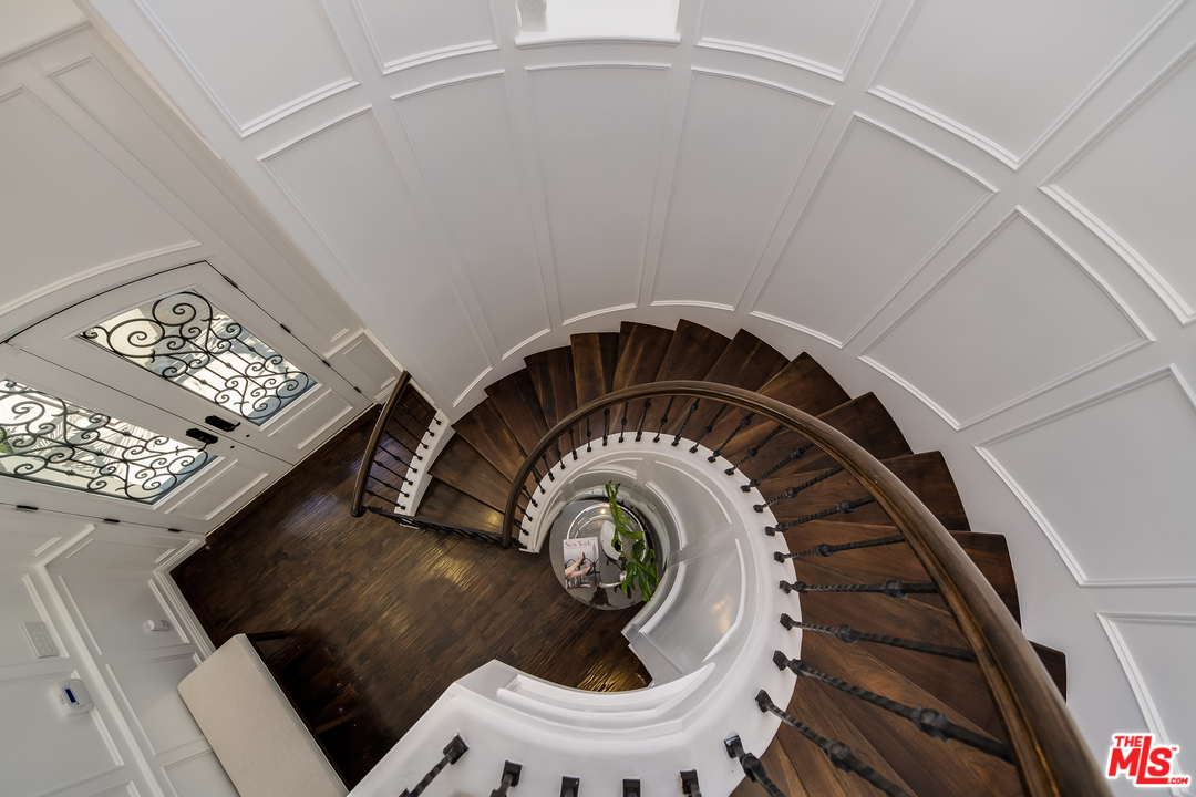 1112 Tower Road Beverly Hills, CA 90210 - Photo 21 of 44 Gallery Image 21