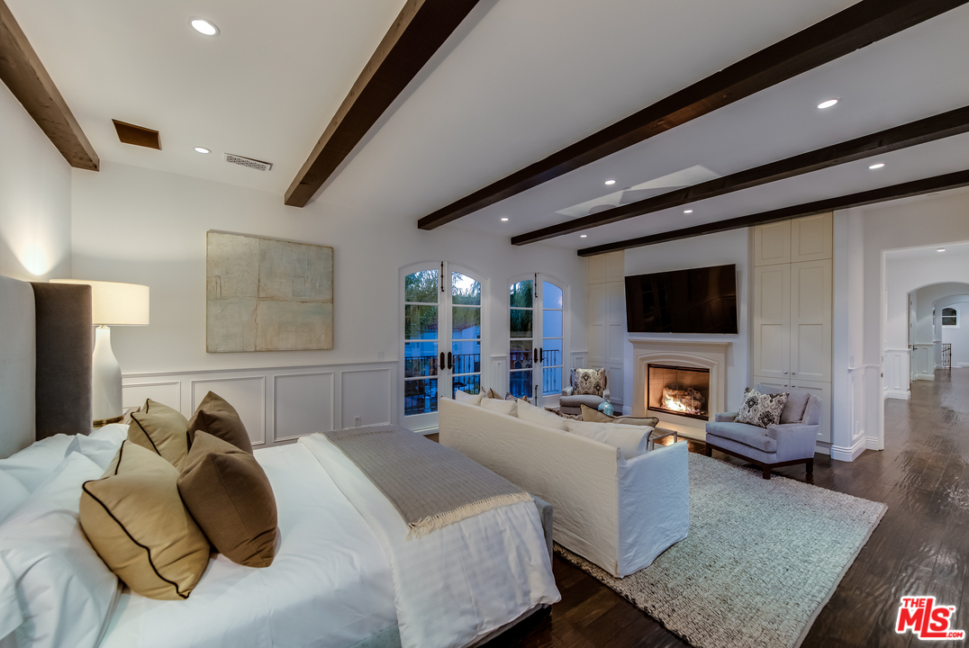 1112 Tower Road Beverly Hills, CA 90210 - Photo 22 of 44 Gallery Image 22