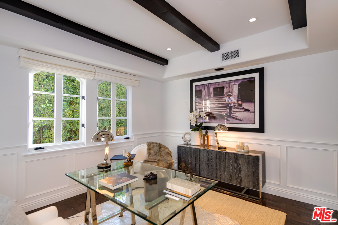 1112 Tower Road Beverly Hills, CA 90210 - Photo 30 of 44 Gallery Image 30