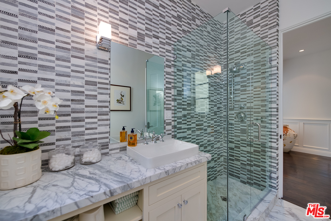 1112 Tower Road Beverly Hills, CA 90210 - Photo 31 of 44 Gallery Image 31
