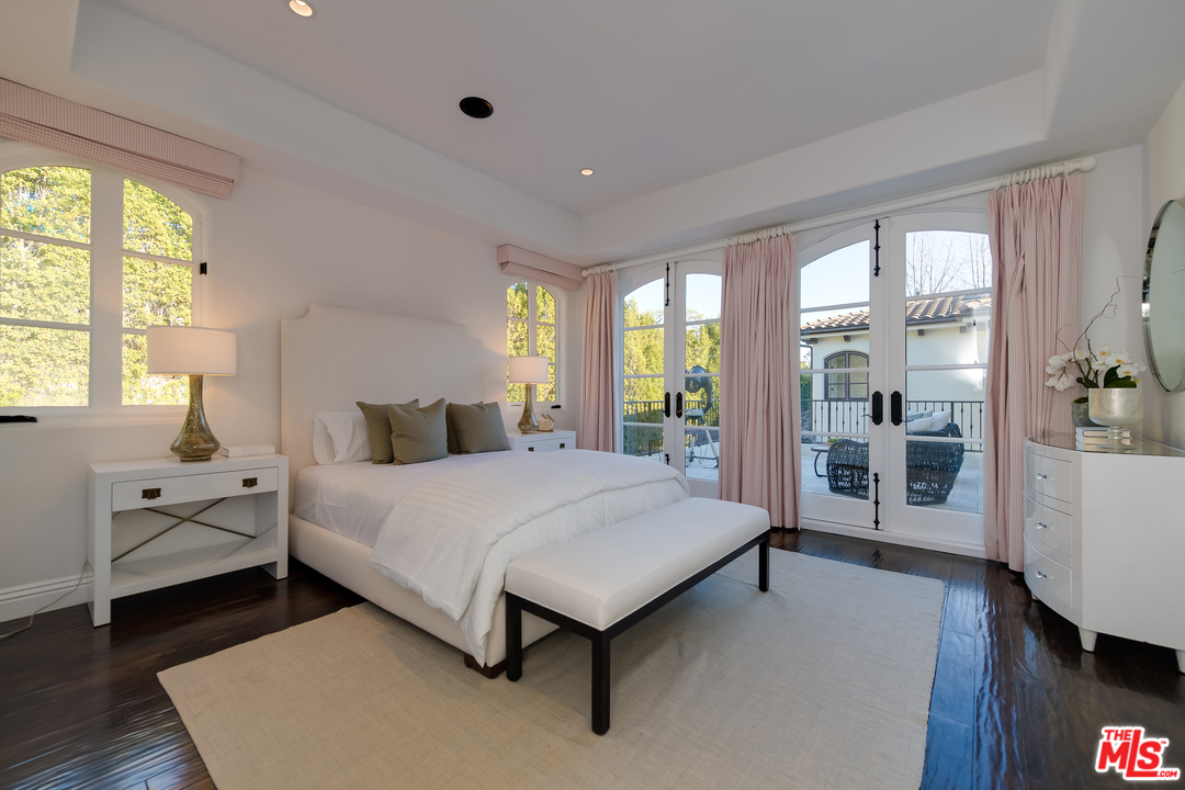 1112 Tower Road Beverly Hills, CA 90210 - Photo 35 of 44 Gallery Image 35
