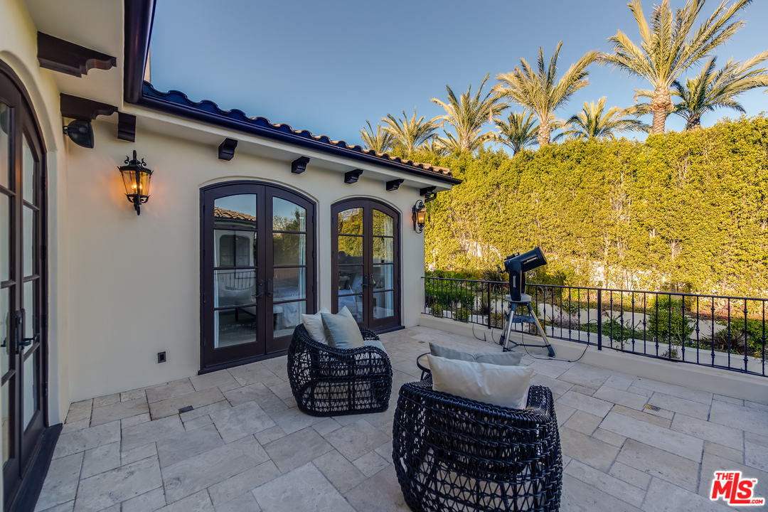 1112 Tower Road Beverly Hills, CA 90210 - Photo 36 of 44 Gallery Image 36