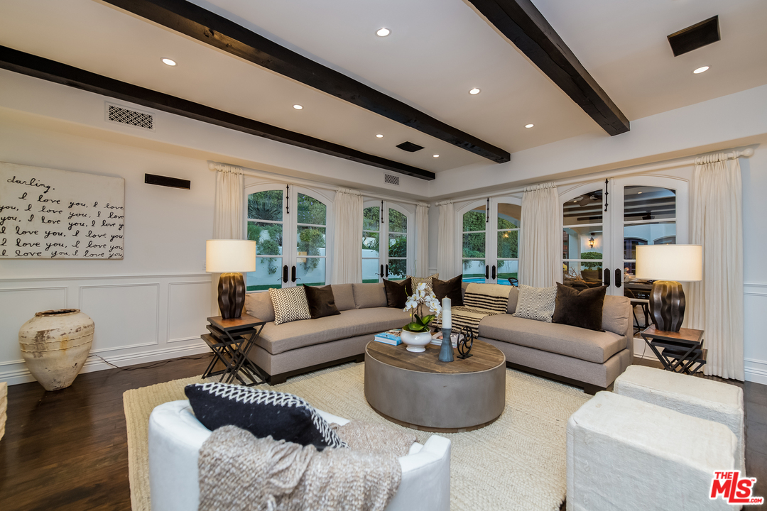1112 Tower Road Beverly Hills, CA 90210 - Photo 6 of 44 Gallery Image 6