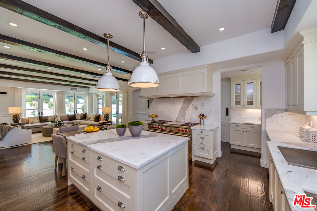 1112 Tower Road Beverly Hills, CA 90210 - Photo 8 of 44 Gallery Image 8